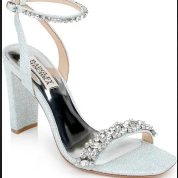 NWOT BADGLEY MISCHKA COLLECTION Tasmine Ankle Strap Sandal in Soft Blue (8) - Picture 13 of 13